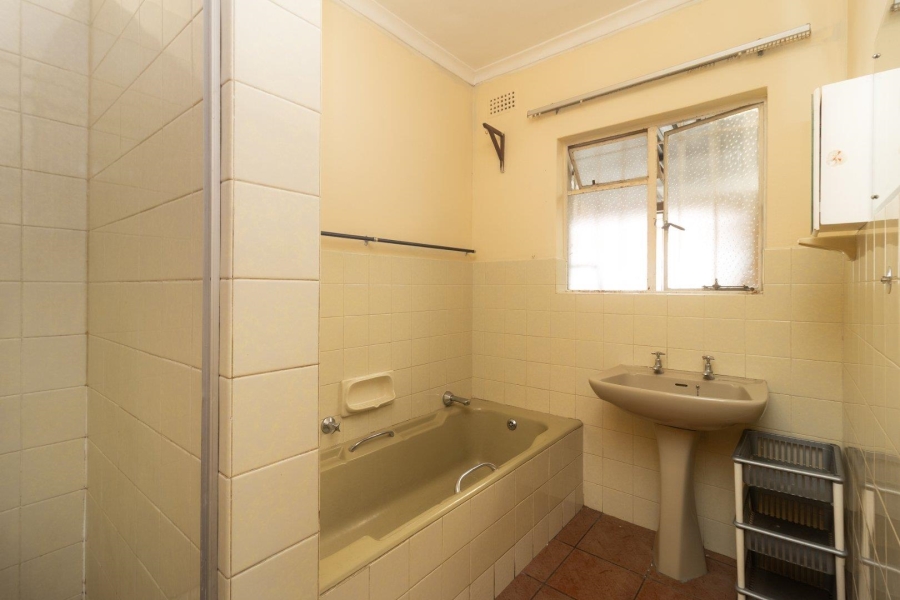 3 Bedroom Property for Sale in Peerless Park East Western Cape